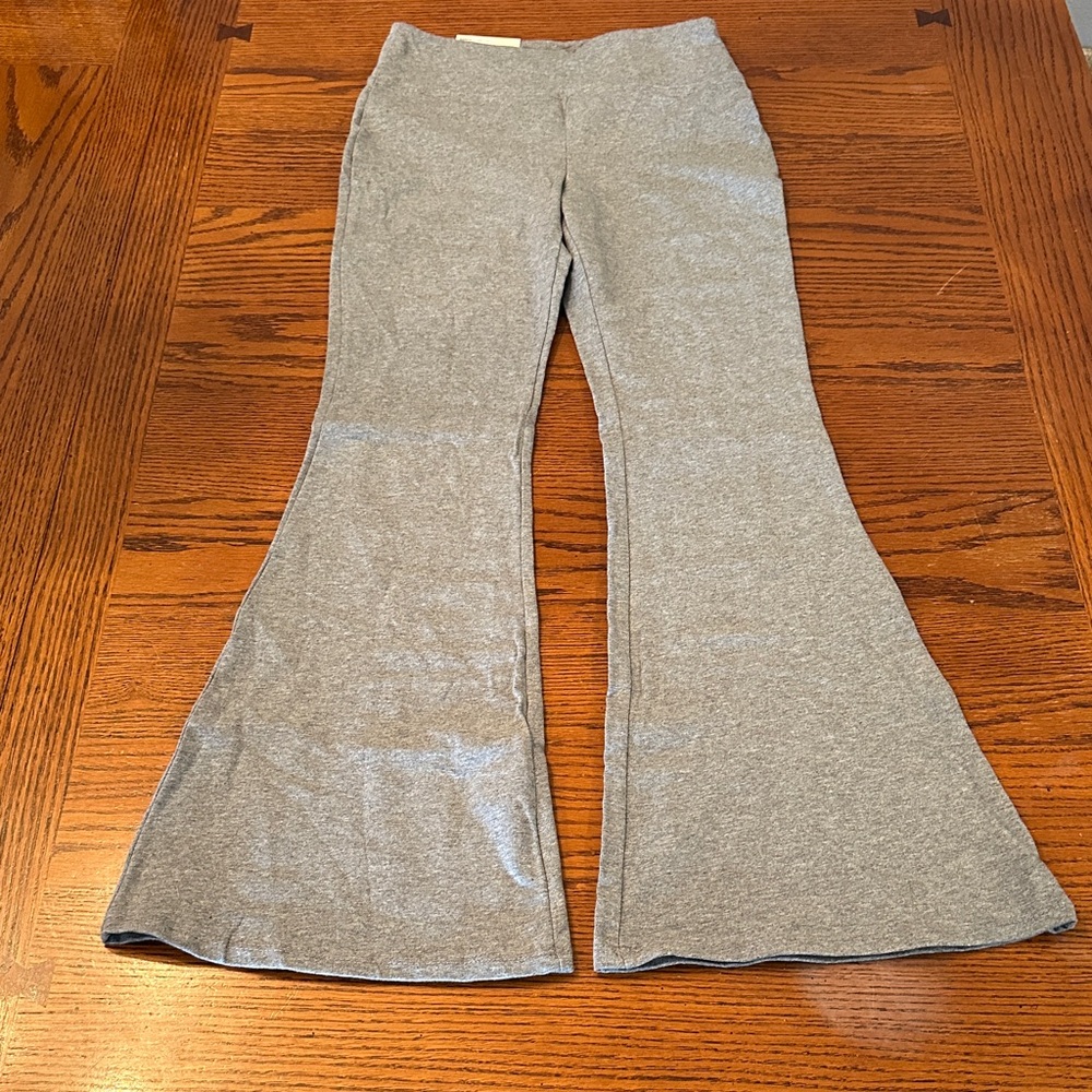 NWT Girls SO flare leggings size large 10/12